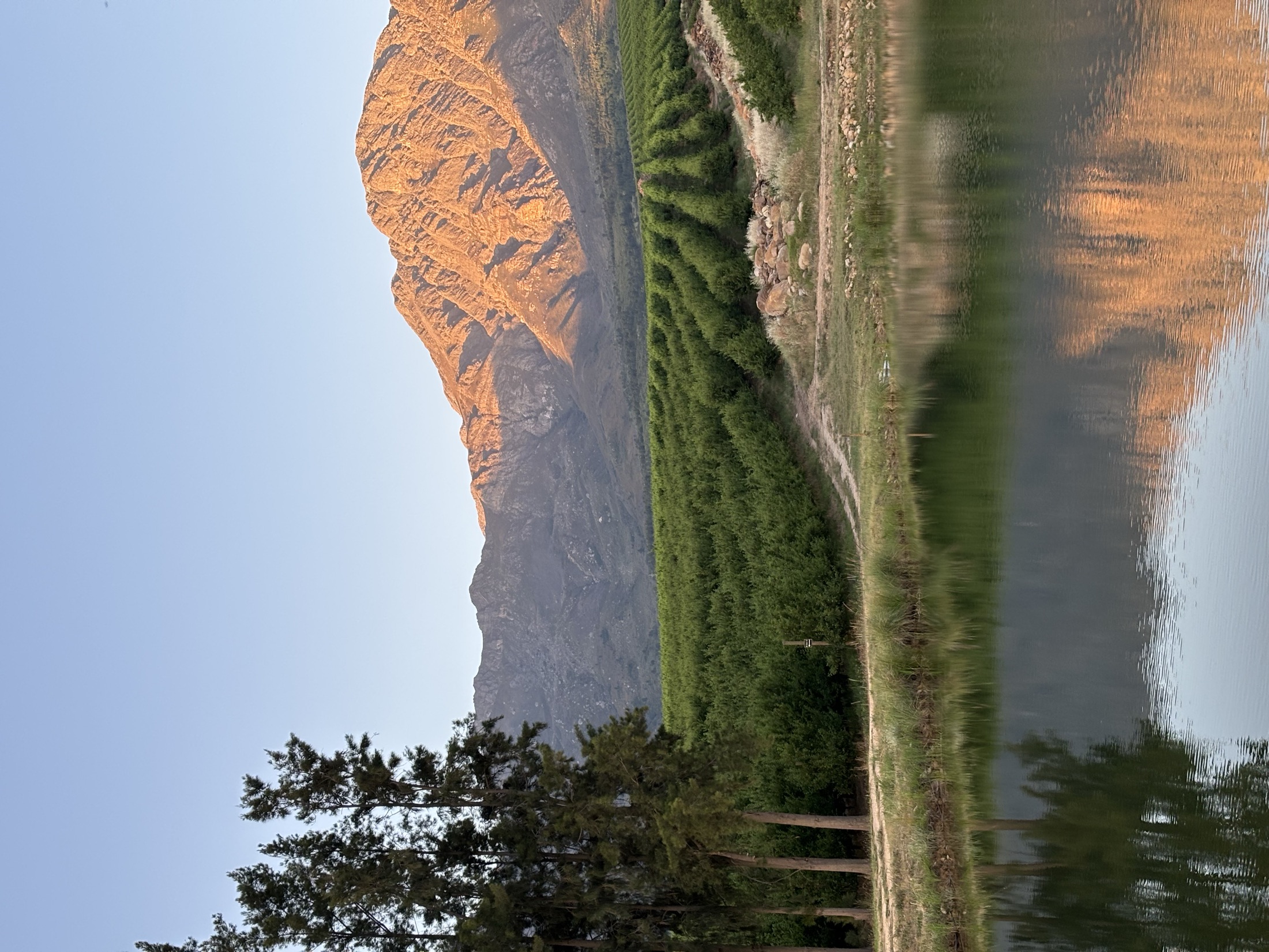 The farm dam reflecting the Tulbagh mountains